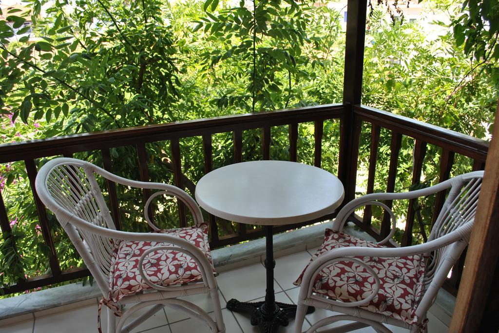 Pallas Pension Елафонисос Екстериор снимка